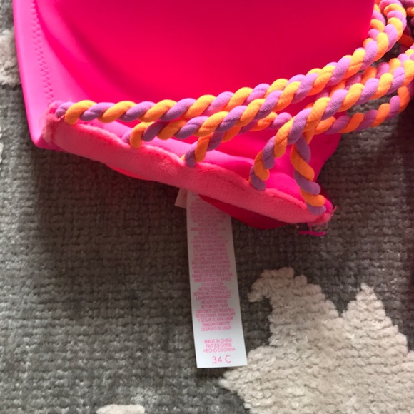 Victoria’s Secret bathing suit - Picture 7 of 10